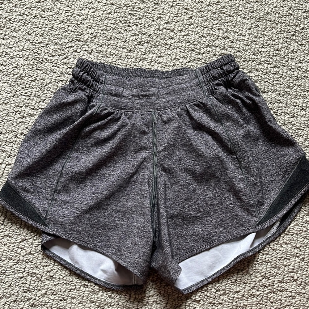 lululemon hotty hot short